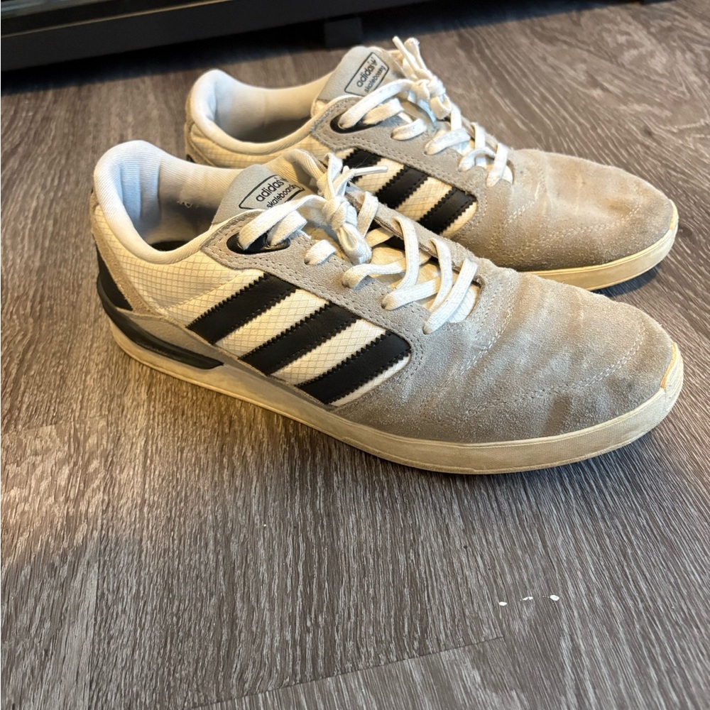 Adidas Men's Gray and White Sneakers